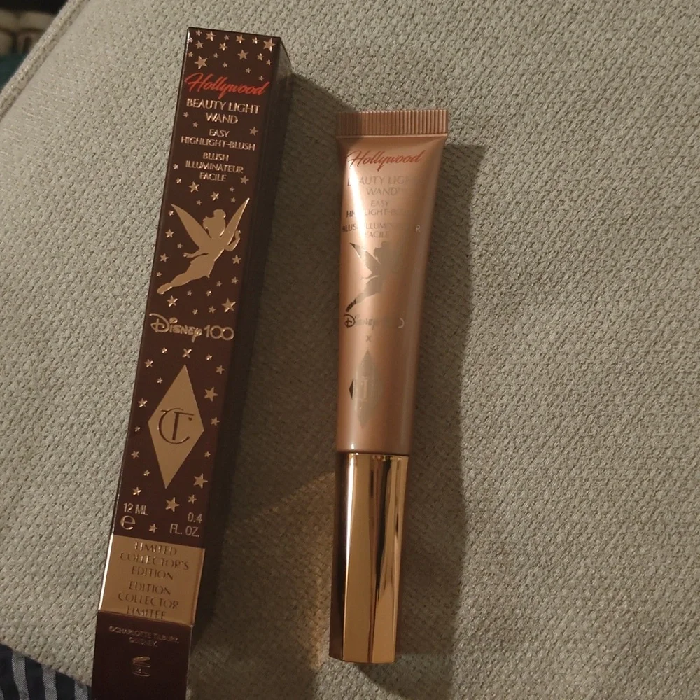 Charlotte Tilbury X Disney 100 Beauty Light Wand in Pink